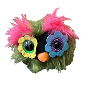 Duck Bill Bag Bae Toy.  Olive green and Pink Bag Bae by Zuru. Age 3+